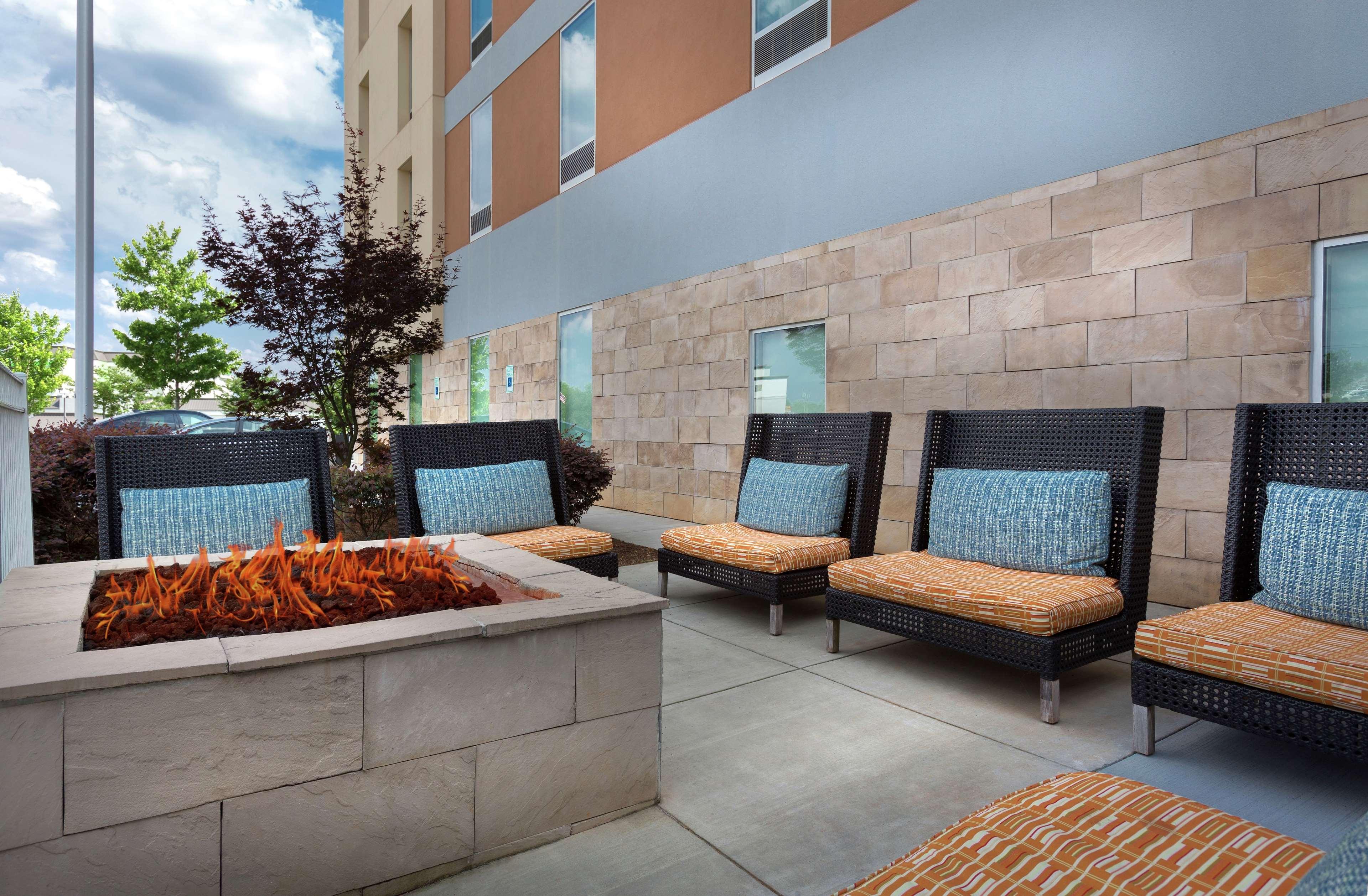 Home2 Suites By Hilton Greenville Airport Ngoại thất bức ảnh